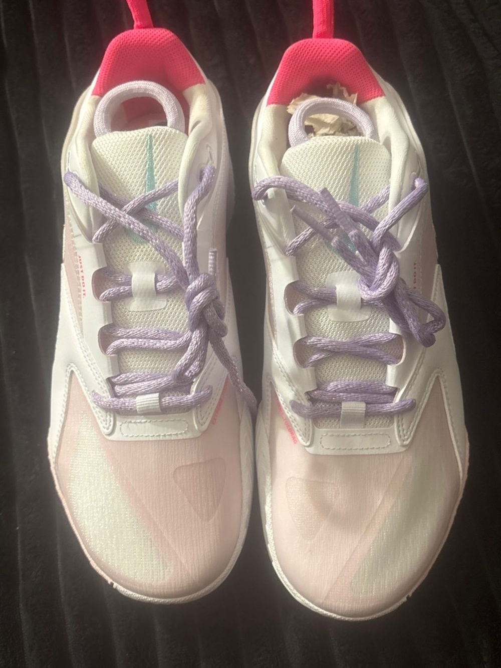 nike - Picture 2 of 4